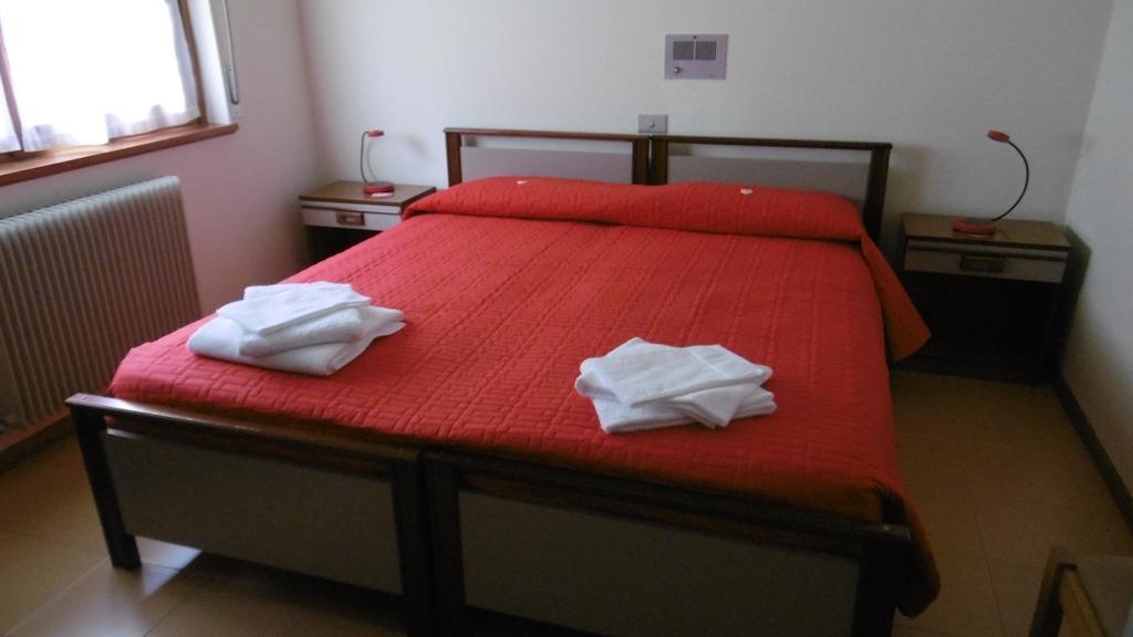 Casa Per Ferie Paola Di Rosa Hotell Arta Terme Rom bilde